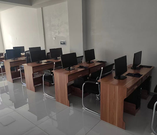 弘森驾校理论教室